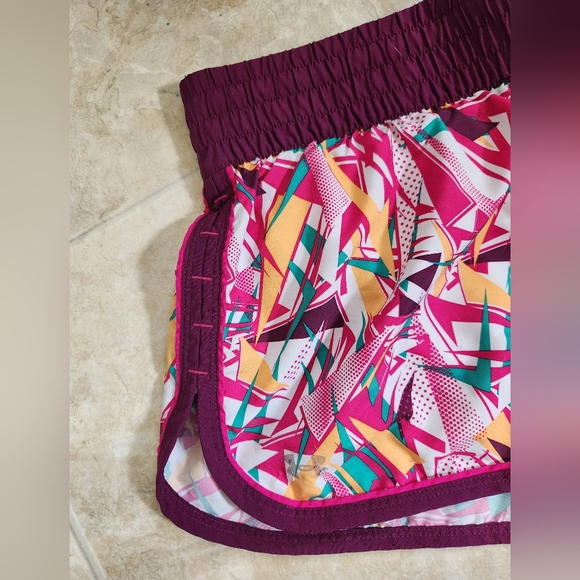 Under Armour Heatgear 3in Running Short - Size Medium - Picture 4 of 11